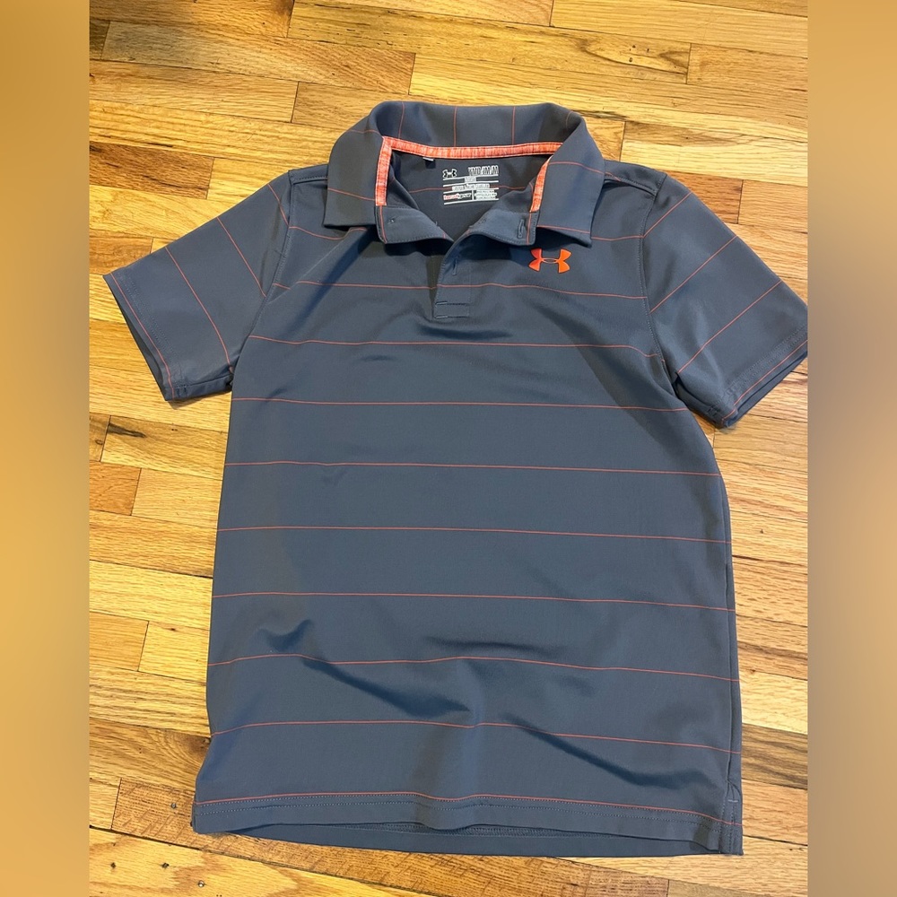 3/$25 Under armor youth medium loose fit polo